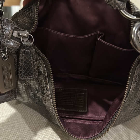 Brown and grey Coach purse with snack embossing - Picture 5 of 5